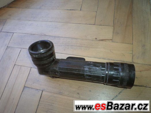 Staré svítilny baterky – fotografie 5