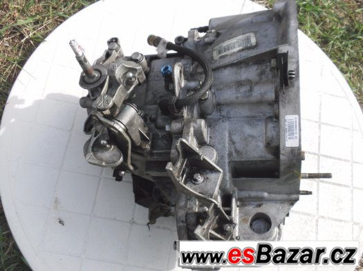 RENAULT SCENIC II 1.9 dCi 96 kW-PŘEVODOVKA 6 RYCHL. DOKLAD – fotografie 3