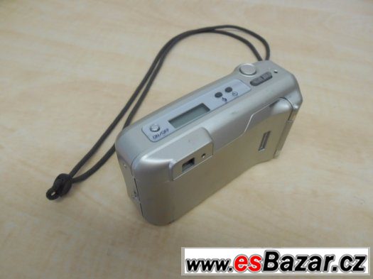 Klasický fotoaparát Minolta – fotografie 4