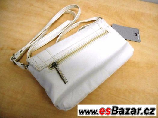 Bílá kabelka – fotografie 3