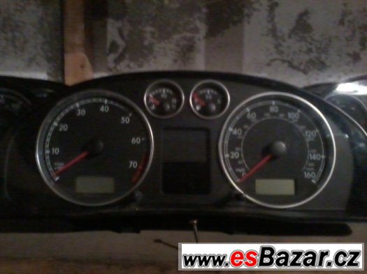 Budíky polodot VW Passat TDI anglická verze – fotografie 1