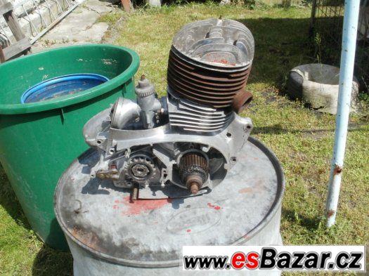 motor – fotografie 3