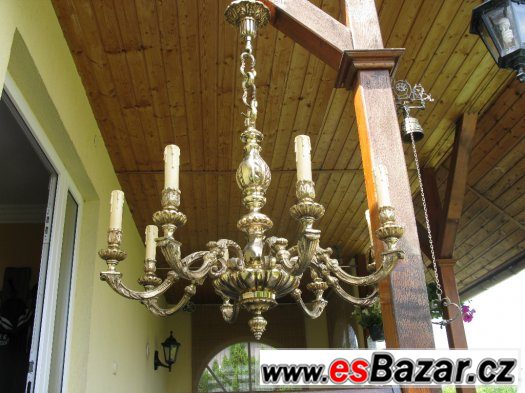 Masívní bronzový lustr – fotografie 1