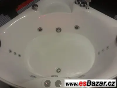 Prodej hydromasážní rohové vany