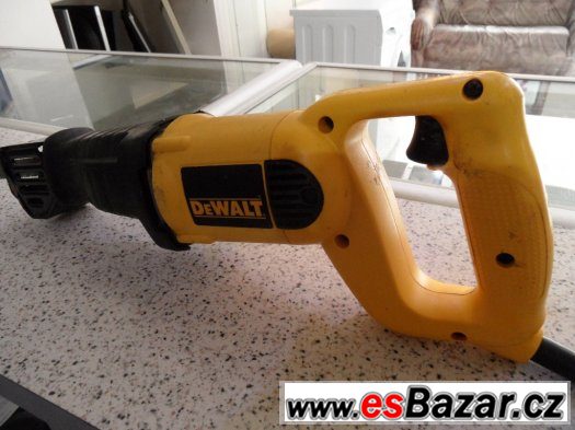 DeWalt mečová pila DW304PK – fotografie 1