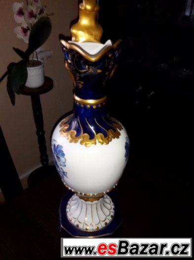 Amfora z Karlovarského porcelánu – fotografie 2