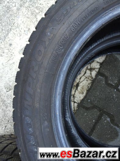 PRODÁM 2 KUSY ZIMNÍ PNEU TOYO 185/60/15" – fotografie 3