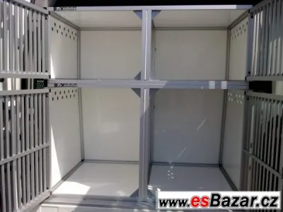 Přepravní boxy na psi