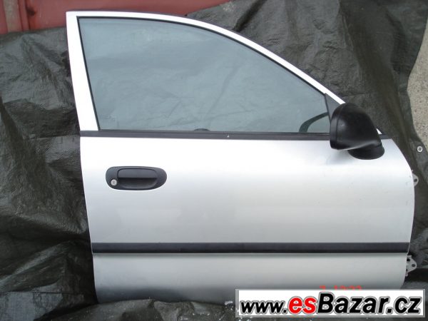 Přední, zadní dveře Mitsubishi Cari – fotografie 4