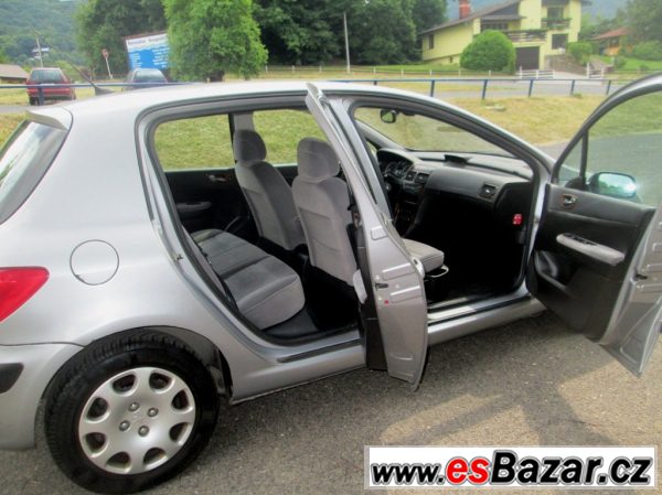 Peugeot 307 80kW, serviska – fotografie 5