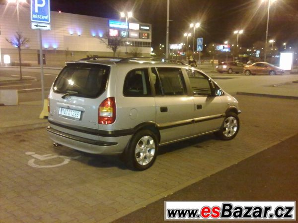 Opel Zafira 1.8 92kW benzin – fotografie 3