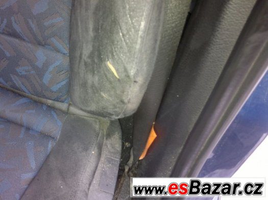 BMW e36 sedan alcantara interiér – fotografie 3