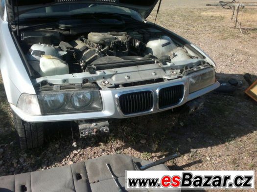 BMW e36 facelift maska – fotografie 1