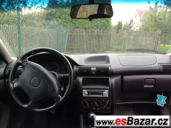 Opel Astra F, 1.6 16V – fotografie 5