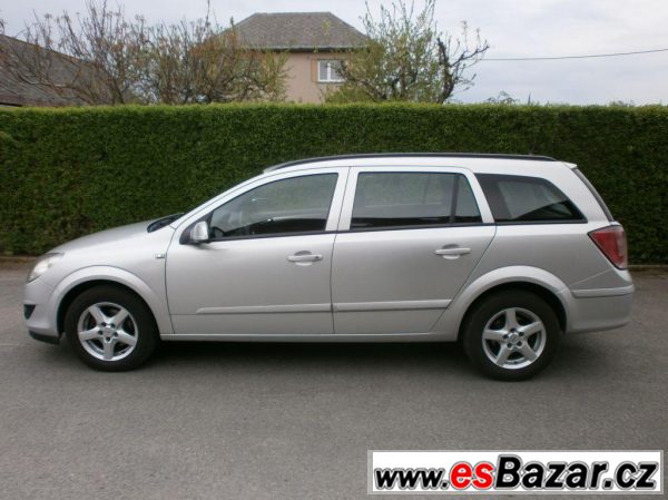 Opel Astra 1,7 CDTi Elegance SLEVA! – fotografie 1