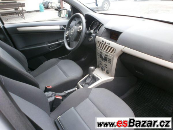 Opel Astra 1,7 CDTi Elegance SLEVA! – fotografie 6