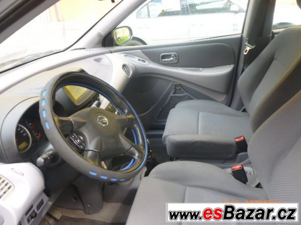 Nissan Almera Tino 2,2DCi 100kW – fotografie 2