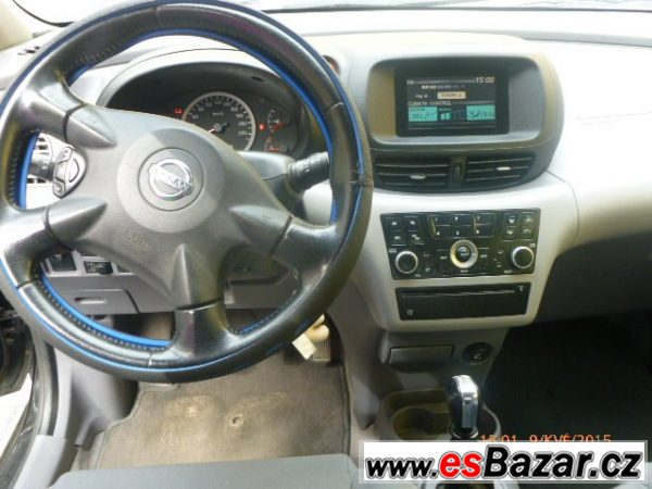 Nissan Almera Tino 2,2DCi 100kW – fotografie 4