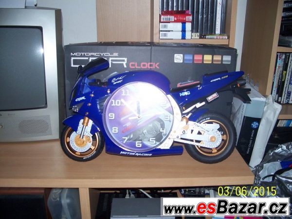 Nástěnné hodiny motorka – fotografie 2