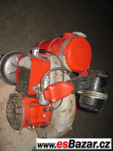 MF-70 zcela nový motor - uloženka – fotografie 1