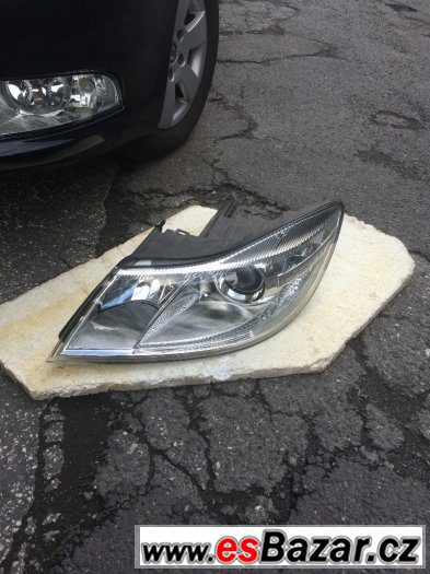 LEVÉ SVĚTLO NA OCTAVII II FACELIFT – fotografie 1