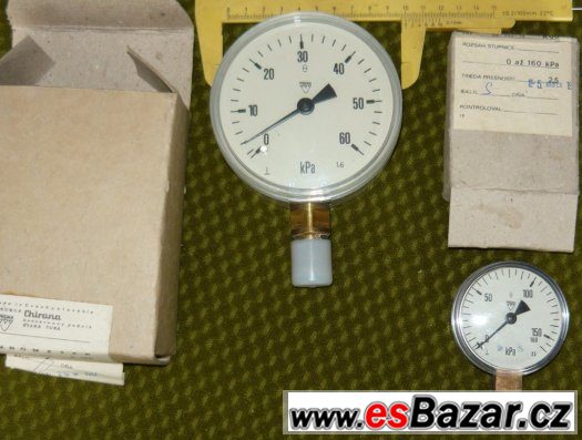 Tlakoměry - manometry – fotografie 1