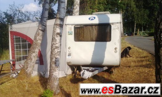 Prodám karavan pro 2-3 osoby s vybavením a předstanem s SPZ – fotografie 4