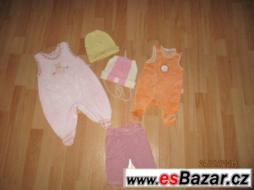 2 dupačky,legíny,2 čepičky – fotografie 1