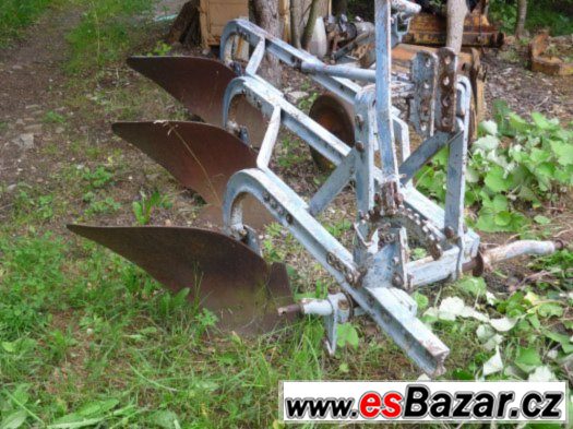 Prodám tříradliční pluh – fotografie 3