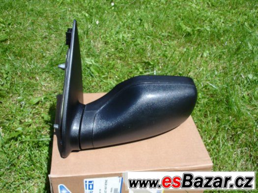 Peugeot 106 levé zrcátko – fotografie 1