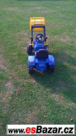 Šlapací traktor + nakladač New Holland – fotografie 2