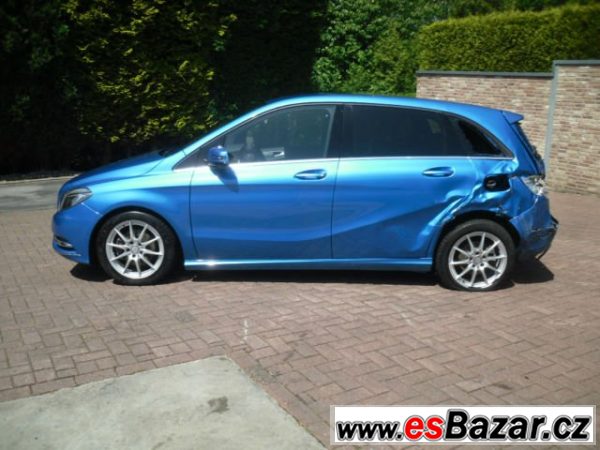 Mercedes-Benz B 200  – fotografie 2