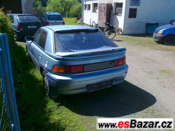 Mazda 323F mrkačka – fotografie 1