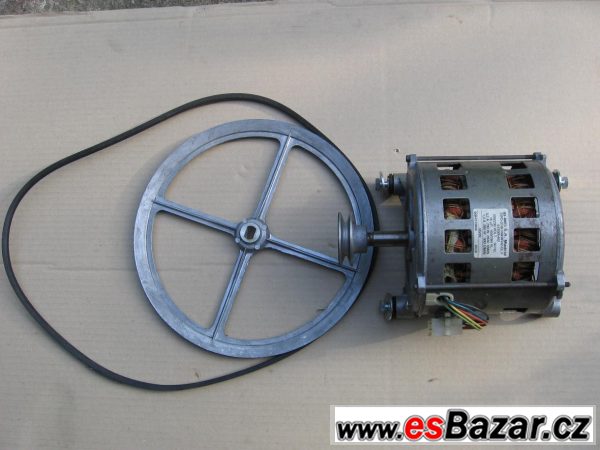 Motor z pračky – fotografie 1