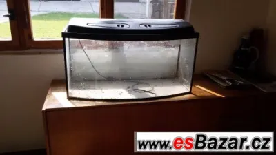 Dvě  akvaria