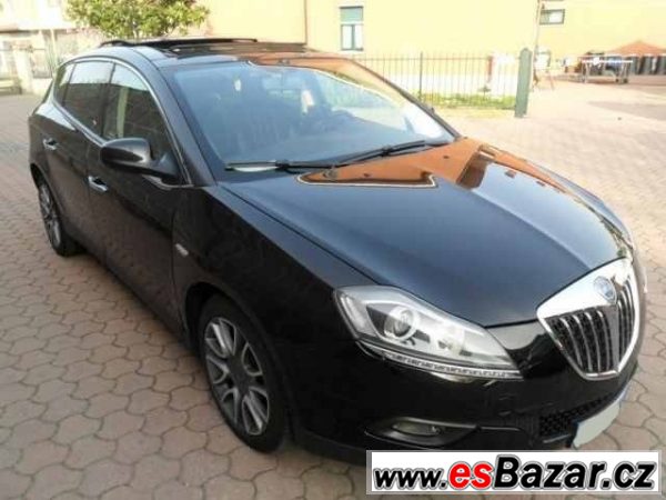 Lancia Delta 1.9 MJT Twinturbo – fotografie 2