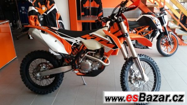 KTM 450 EXC model 2016, enduro – fotografie 2