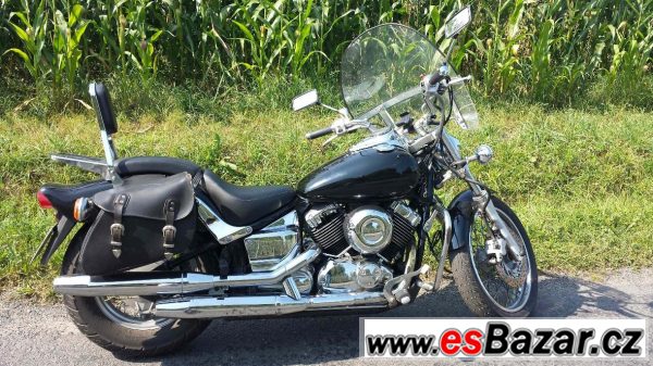 Krásný černý chopper Y-DragStar – fotografie 1