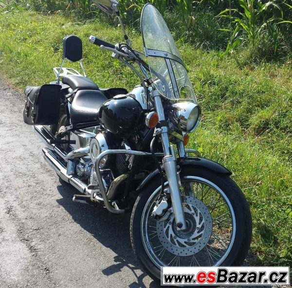 Krásný černý chopper Y-DragStar – fotografie 2