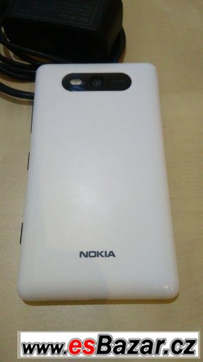 NOKIA LUMIA 820 + bezdrátová nabíječka – fotografie 3