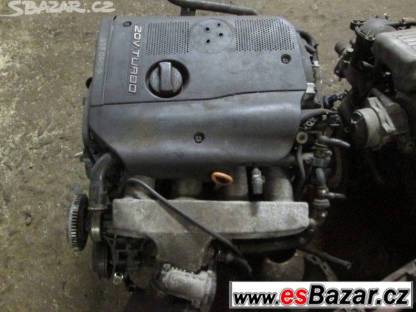 Motor 1.8t 110kW typ APU – fotografie 1