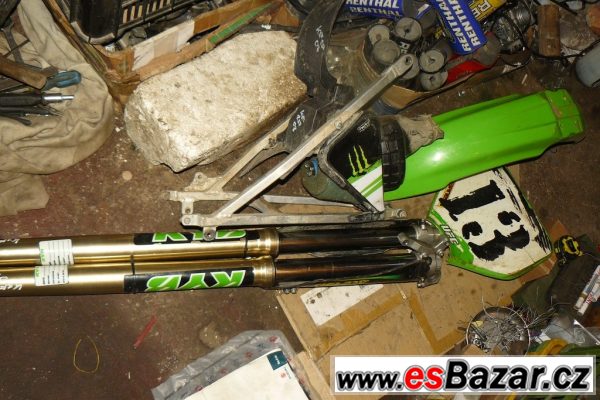 Kawasaki KX250f rok 2007 – fotografie 2