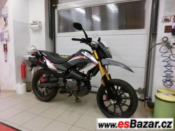Keeway TX 125 Supermoto, supermoto – fotografie 5
