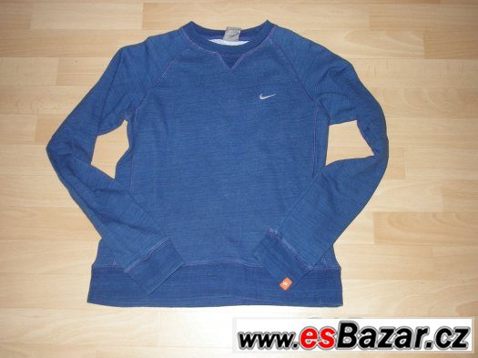 Mikina zn. Nike – fotografie 1