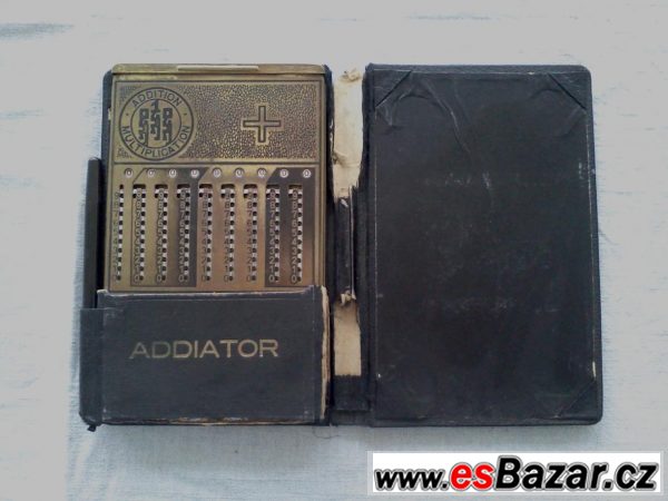 Historická počítačka Addiator – fotografie 5
