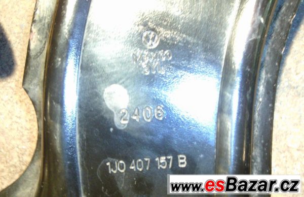 Levé rameno Škoda Octavia 1 – fotografie 4