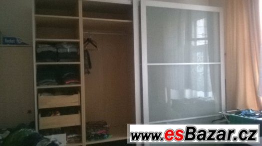 Velká šatní skříň PAX (IKEA) – fotografie 2