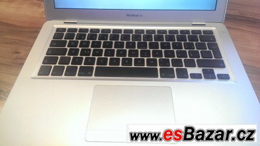MacBook Air 13 – fotografie 1