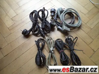 Prodám napájecí kabely k počítačům, USB kabely k tiskárnám,