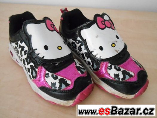 Dětské boty Hello Kitty blikající srdíčka VEL 26,5 – fotografie 1